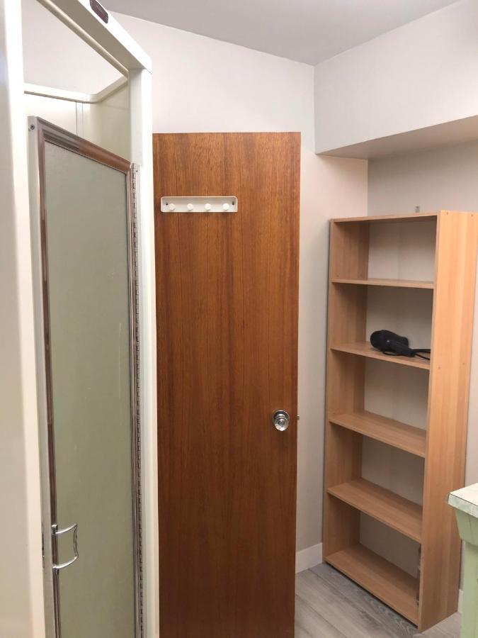Cozy Guest Home Close To Downtown Vancouver Sights & Subway Station Dış mekan fotoğraf